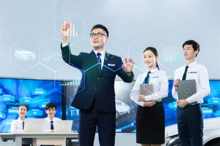 迷茫、沒有方向？別擔心，西安萬通助你走穩(wěn)技能成才路！